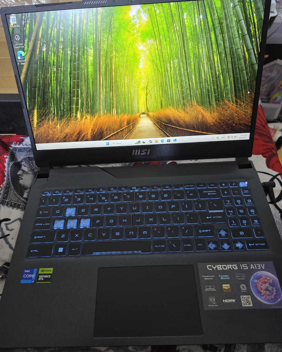 سلام عليكم لاب توب للبيع شركه msi 
كارت شاشه 4060 16g
رامات 16
المعالج i7 13h
نضافه فول 100%
غراضه كامله كلهن 
وندوز 11 
سعر ب١٣٥٠ 
عنوان بغداد اعظميه 
*********** فقط واتساب
