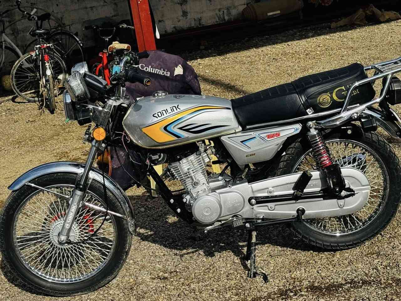 سلام عليكم دراجه للبيع موديل 25 كفاله عامه ثاني تبديله دهن الها ختم سونك الاصلي بيع او مراوس بسيفان السعر خاص


**إذا كنت صاحب هذا الإعلان وتريد حذفه لأي سبب، رجاءا أرسل رسالة إلى الدعم الفني**