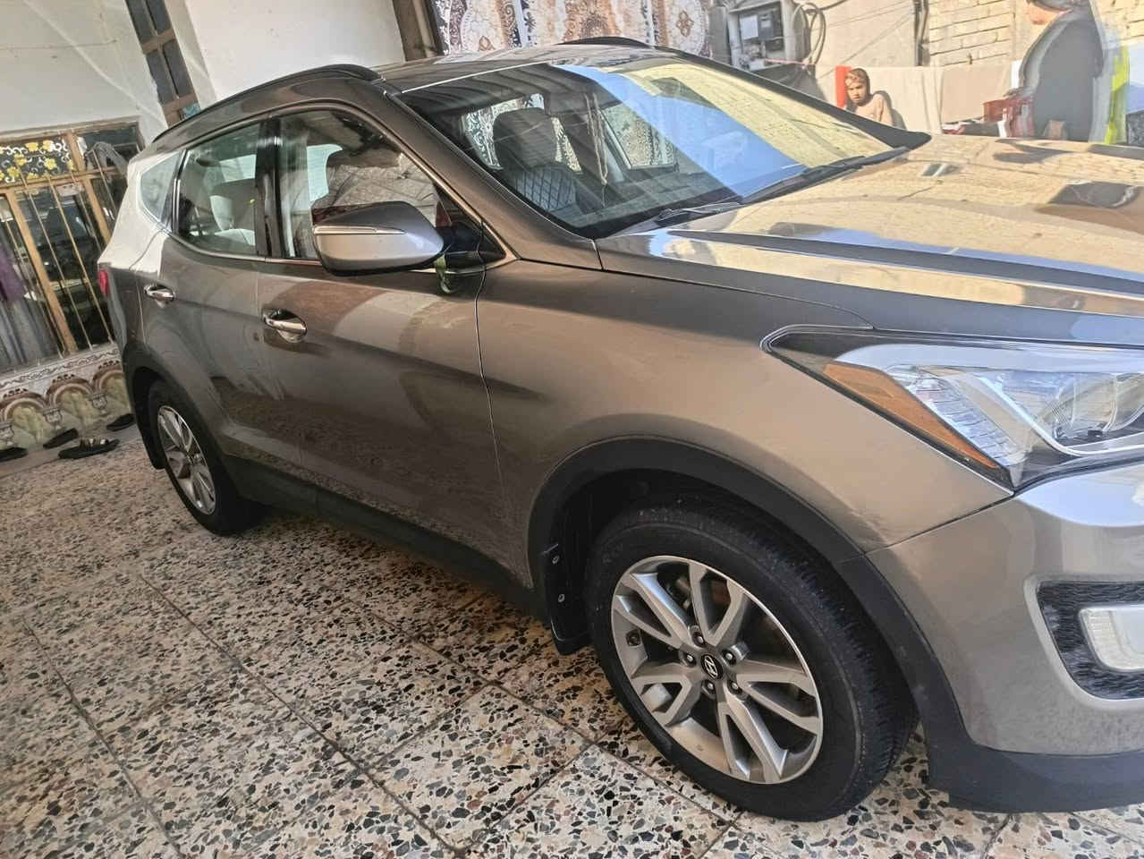 للبيع سنتافي 2014 وارد أمريكي غير مكفولة السعر 150  حادثها كما موضح بالصور  فيها صبغ دعامية وبنيد مكينة 2400   5 راكب قطعتين تبريد  وتحكمات ستيرن جهتين وحساسات امامي وخلفي كشنات كهرباء رقم بغداد باسمي تريد تحويل ثاني يوم  العنوان بغداد الرصافة ***********
