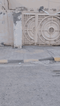 بيت بناء قديم في منطقه دار السلام مساحته135بشارع العريض واجهه 9ونزال15
ملاحظه المراجعه مع صاحب الدار ورقم الهاتف***********
