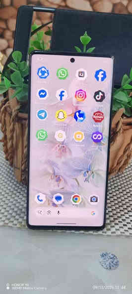 اليسولف ويعامل ينحضر
كوكل بكسل 6برو /بدون ملحقات 
ذاكره 256/رام 8
بطاريه 5000
معالج من كوكل /ببجي 120فريم 
دبل صوت 
بصمه اصبع بشاشه 
تك خط +شريحه الكترونيه
كامره راقيه تتقارن وي لايفون 
جهاز مكفول من العطل وتصليح
للبيع سعر 300وبي مجال قليل 
شراي يتصل ***********
مكاني كوووت
