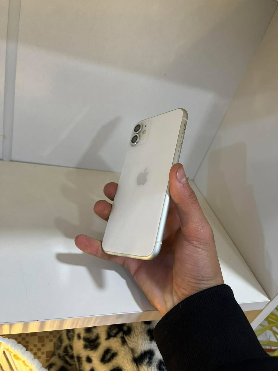 ايفون 11 عادي مبدل شاشه فقط اصليه بطاريه 77 ذاكره 64 كارتون وياه سعره 175 بي مجال عنوان رمادي تأميم اتصال ***********
