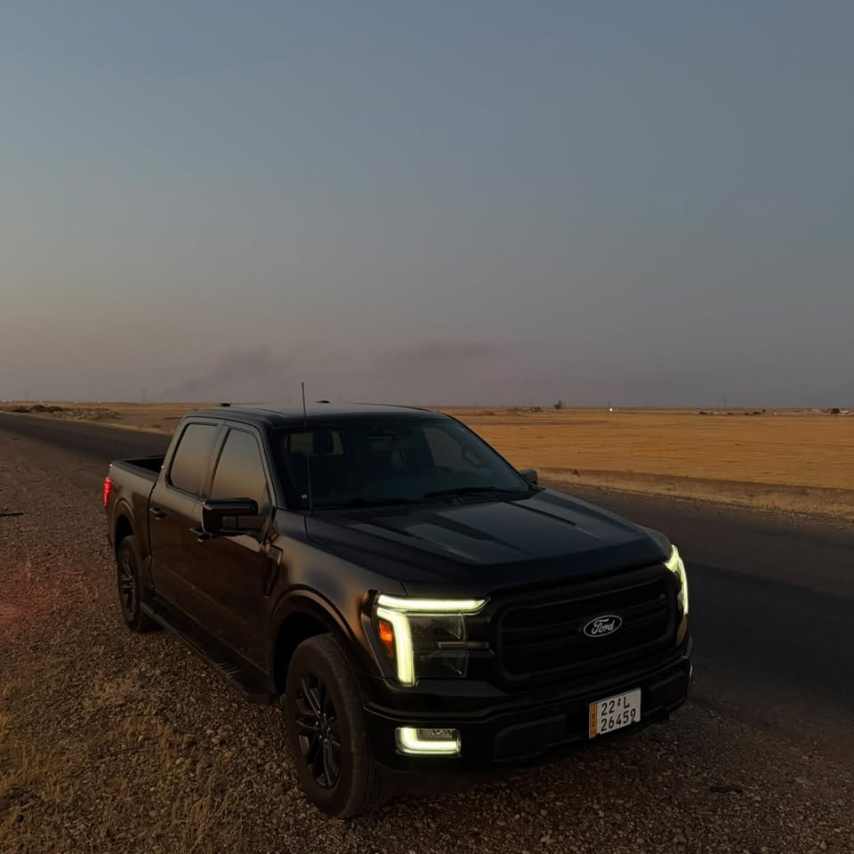 للبيع فورد f150 2024
لاريات فول 
🔺سعر 380 ورقة 

رقم ***********

محرك V6 سعة 3.5 توين توربو

الممشى 16,000 ميل 
باب طويل بدي قصير مرغوب
بيها كتاب تظليل 

المواصفات

▪️سقف پانورانا
▪️کامرات 360 سماعة سقف بوس
▪️رادارات امامي وخلفي وجانبي
▪️دفع رباعي 
▪️تدفئة وتبريد المقاعد الامامية
▪️تحكم كهربائي لعجلة القيادة
▪️ثلاث وضعيات خزن لمقعد السائق
وباقي مواصفات اللاريات المعروفة 
 رقم شاصي 1FTFW5L83RFA97101

السيارة جاملغ و بونيد مبدل بلاد و بيها جم مكان صغير تعديل بي دي ار 
صونار موجود بل صورة ✅
