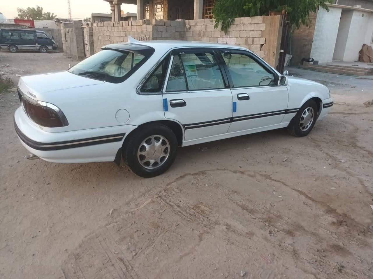 سلام عليكم دايو ابرنس للبيع موديل ٩٥رقم بغداد مشروع وطني محرك مفتوح كير اوتوماتيك كهربائيات كلها شغاله صدر جديد تخم تاير ويل كب مجلي ليت زنون سياره داخل وخارج حلوة مال جناي بعافيه لي ياخذها  مابيها اي نقص مال جناي السعر ٣٨ وبيها مجال لطيبين العنوان بغداد ابو غريب هاتف ***********هاتف ***********
