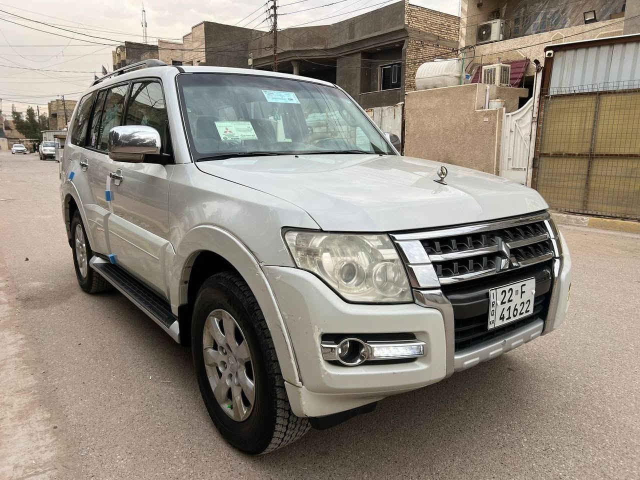 باجيرو وارد خليجي للبيع موديل 2016 السيارة مكفولة
ماعدة صبغ الجاملغ الامامي الباقي كفالة  سونار مرفق ويه الصور
رقم اربيل الجديد هزة
ورقم وسنوية كلة جديد

ماشية 150 الف فقط
مكينة 3500  
سيارةجديدة

تخم تاير جديد شاشة جبيرة
كامرة دوارة 
كشنات جلدكشنات جلد 
اشاير بالمري مري شفط 
بلوجكترات زنون 
لايتات زنون منضومة مال لاندكروز 
ويل كب داخل لونين بيجي واسود 
فور ويل 

مكان السيارة: بغداد
رقم صاحب سيارة: *********** واتساب

لعرض سيارتك على الصفحة بنفس الطريقة راسلنا
