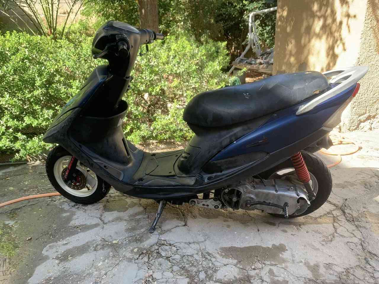 سلام عليكم ..ماكس عدله للبيع دراجه هندر واحد تشتغل نقصها فقط باتري وراجز بوشه ٥٥ سعرها ٤٠٠ بيها مجال قليل ***********
