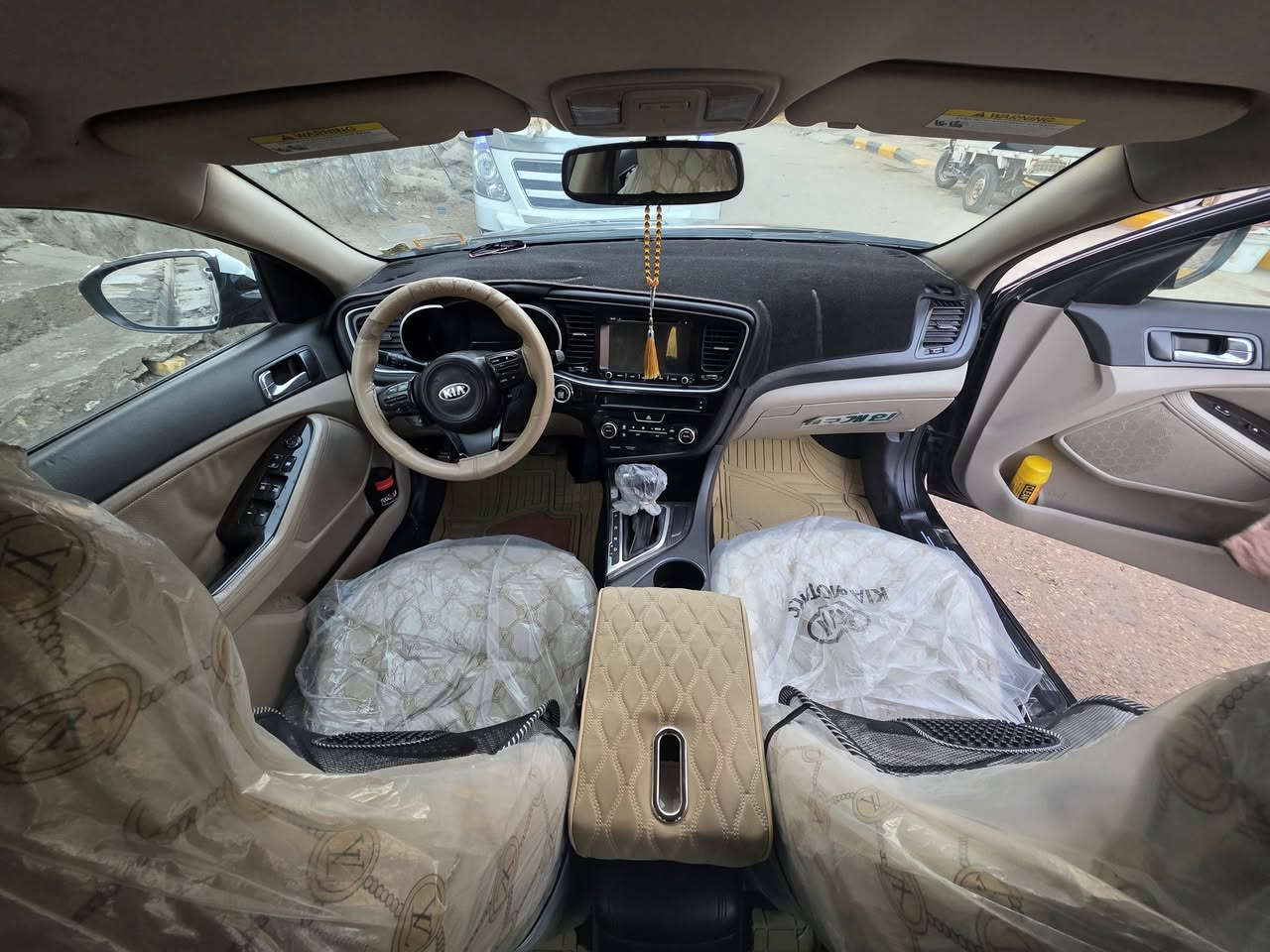 كيه اوبتيما 14 امريكي
بصمه مواصفات تبريد 
نظيفه السياره ما شاء الله  ماشيه 150 
مركز / ذي قار
***********
السعر 110
