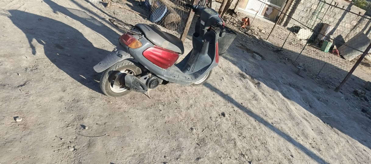 من رخصة مدير لكروب دراجه ام اسله دراجه مفتوحه لبيع سعره 300وبيه مجال بيه نقوصات بس سلف ولبقه كله شغال هندر واحد  ***********
