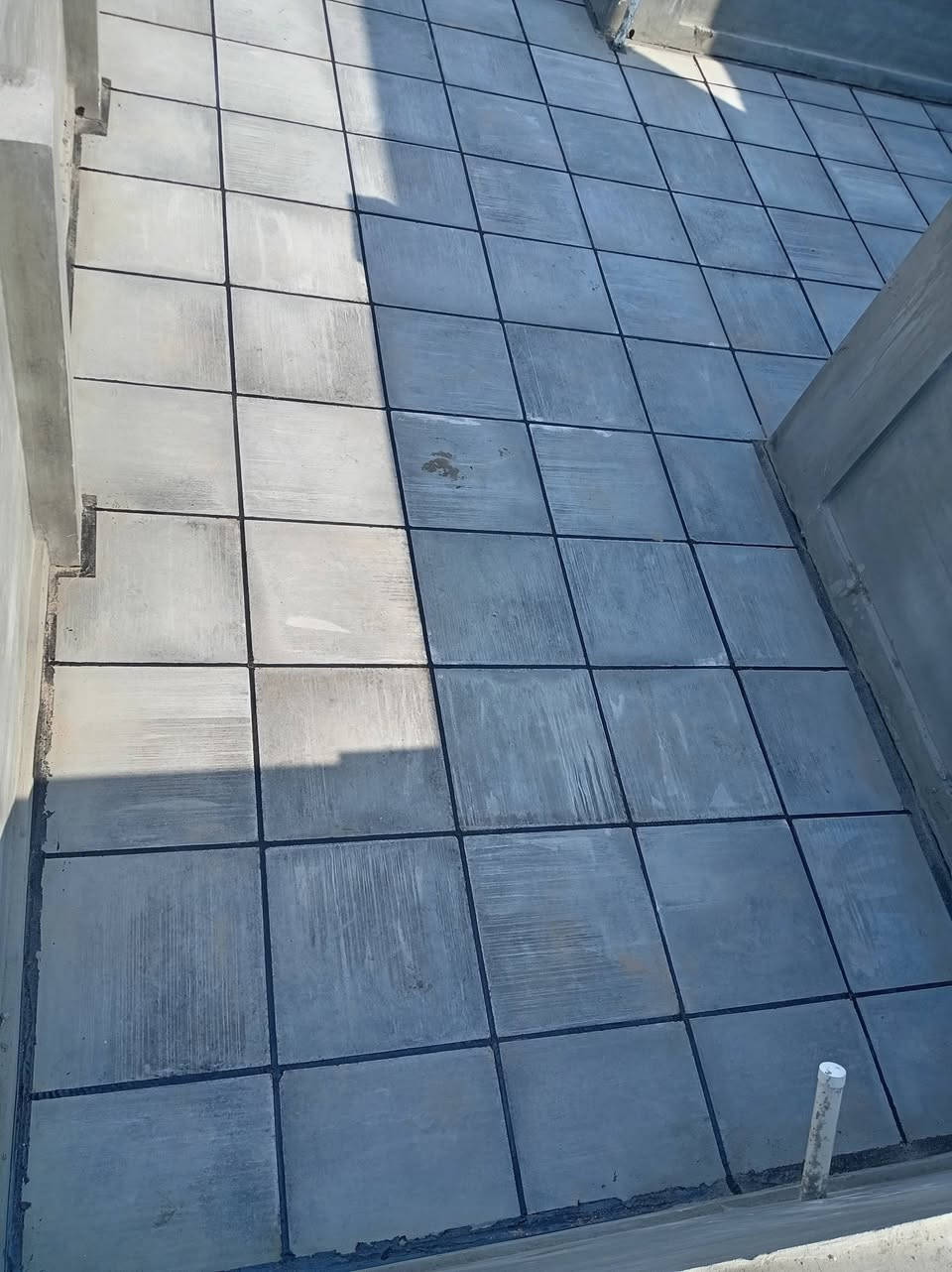 ابوعلي لتطبيك الاشتايكر وتزفيت السطوح وقلع الاشتايكر القديم وترميم السطوح القديمه بالاشتايكر شغل كرسته وعمل بالكامل شرط العمل نموذج هندسي مع كافه العوازل حسب الطلب ع حسب الاصول عملنه الدوانيه ونج تصعيد كافه مواد نتصال ***********)(***********
