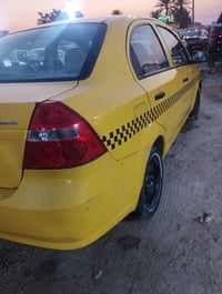 افيو ٢٠١١ • اصفر • ورقه ٢٠٢٨