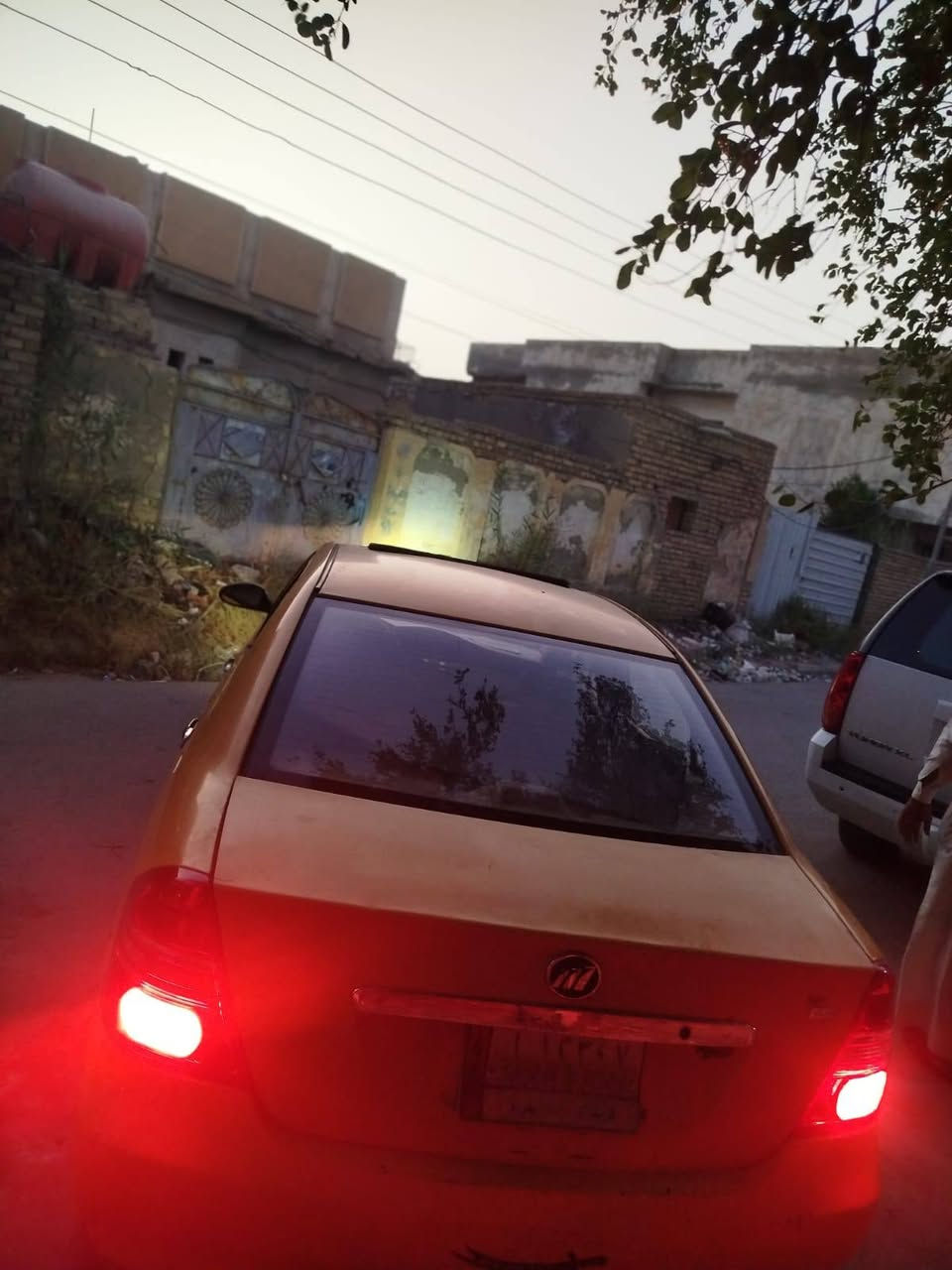 السلام عليكم ليفان موديل 2013 مكينه وكير خير من الله تخم تاير ابو الخطه جديد جاملغ مبدل بدون دواخل وبيه دحجات بسيطه مبينات سنويه 29 عوزها ترتيب السيارة المكان ناصريه مركز السعر 29 وبيها مجال مكلف بل نشر ***********
