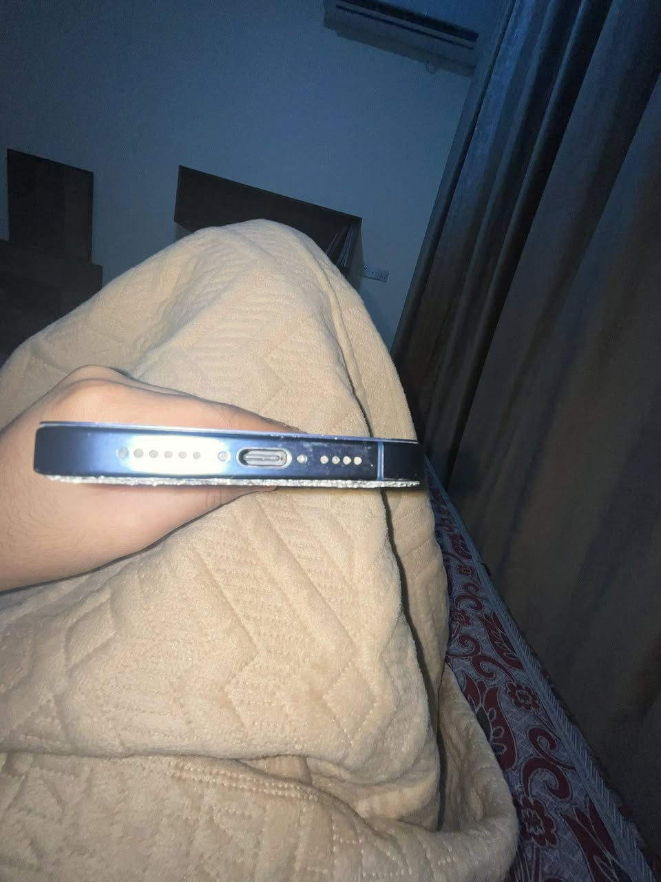 ١٥ برو ماكس بطاريه ٨٨ شاشته مكسوره فقط مكفول بس عوزه شاشه لون نيلي ذاكره ٢٥٦ شريحه وحده ( مابي عواج بالشاصي او ضربه او فطر بالضهر الجهاز بس تبدله شاشه يرجع بلادي ) مكاني بابل حله تواصل خاص السعر قيم وأخذ


**إذا كنت صاحب هذا الإعلان وتريد حذفه لأي سبب، رجاءا أرسل رسالة إلى الدعم الفني**