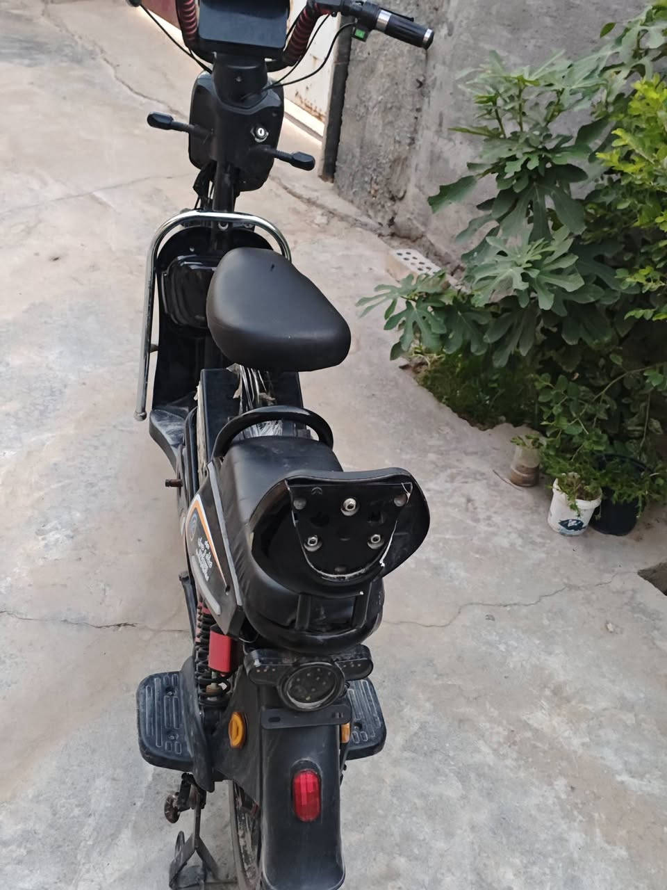 سلام عليكم درجه شحن موديل  2024  5 بطاريات  سعر250وبيه مجال مكاني ابو منصير


**إذا كنت صاحب هذا الإعلان وتريد حذفه لأي سبب، رجاءا أرسل رسالة إلى الدعم الفني**