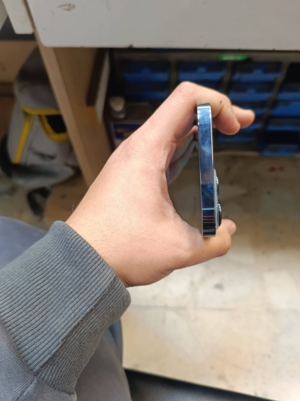 جهاز ايفون 13 برو ماكس L/A
جهاز نضيف 256 بطارية 91 بي ضربة خفيفة بل شاصي ويا كارتون اجهاز كلشي شغال مابي ايشي فيس ايدي شغال كامرات كاملات مابيهن شي

مكاني بغداد مدينة الصدر قطاع 43 

رقمي ***********
