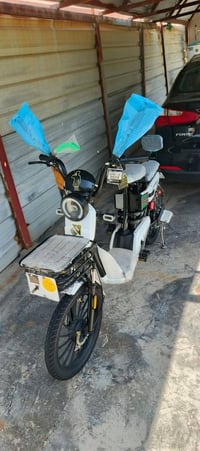 دراجة كهربائية • 4 بطاريات 2024 • إضاءة زينون