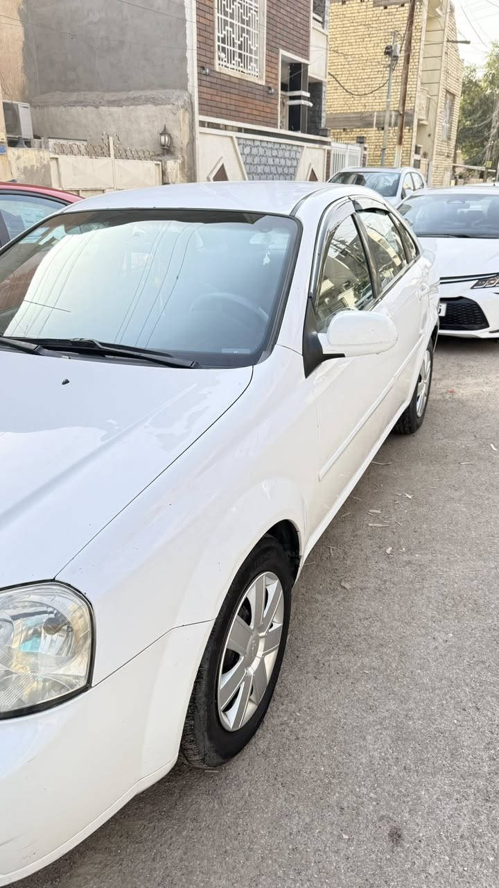 السلام عليكم اوبترا للبيع موديل 2013 
كير ومحرك جدد ستوني شادهن ماصار شهر 
حداديه جديده دبلات قبل شكميوم شديتهن اصلي حاويه
سياره جاهزه اي نقص مابيه ما تصرف عليه اي شي 
سعره 94$ عنوان بغداد الغدير رقم تلفون *********** 
ما متواجد على الفيس بوك
