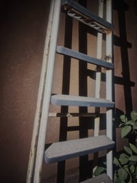 درج • مغسلة