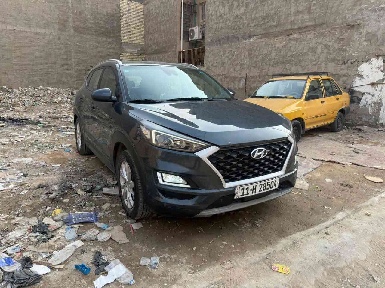 السلام عليكم توسان للبيع موديل 2019 بيه صبغ وبنيد فقط بس بنيد وسياره فول ماعده فتحه وماشيه 71 وسعره 168 وتصال أو استفسار على هذا رقم  ***********
