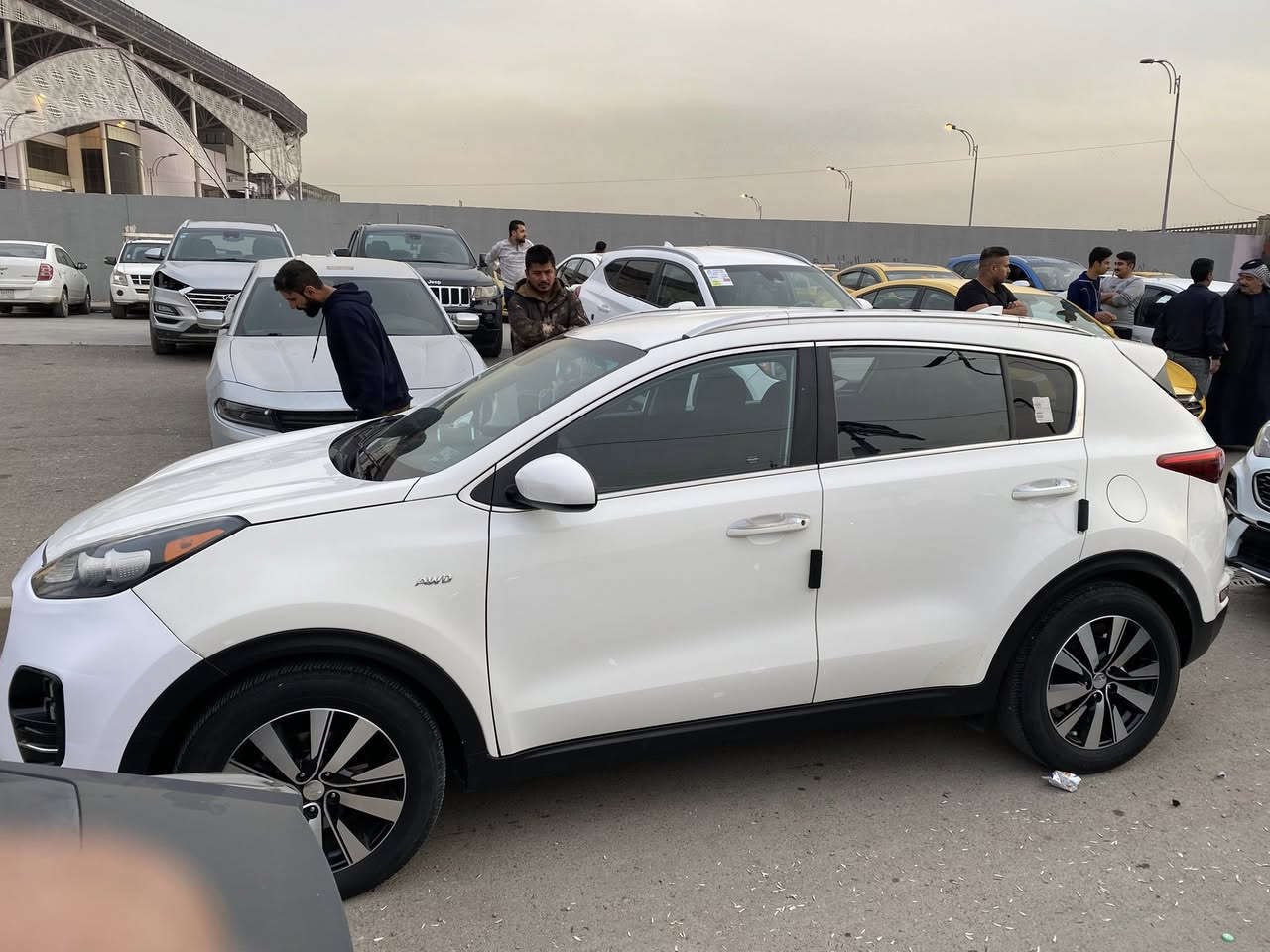 سبورتج موديل 17امريكي ماشي٧٠السعر ١٣٥ بي مجال  بسيط  صبغ فقط مكينة 2400 تكحم سترين تبريد شغال سنوية بااسمي شرط التحويل بغداد***********
بيع مستعجل
