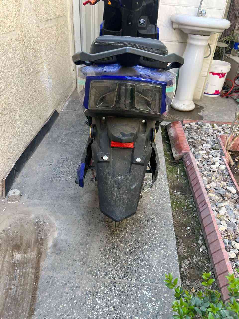 دراجه شحن للبيع جديد استخدام شهرين فقط تايرات جديده المكان السيديه السعر 750 وبيه مجال. اني مكلف بالنشر للاستفسار مع صاحب الدراجه ***********.
