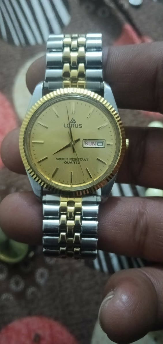 مجموعة مختلفة من الساعات القديمة سعر القطعة 25


**إذا كنت صاحب هذا الإعلان وتريد حذفه لأي سبب، رجاءا أرسل رسالة إلى الدعم الفني**