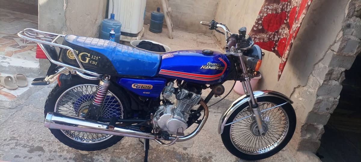 دراجه لل مديل 23مكينه ناعمه تخبل مامفتوحه كهربايات كله شغاله كلك مكان غماس سعر 450وبيه مجال ***********
