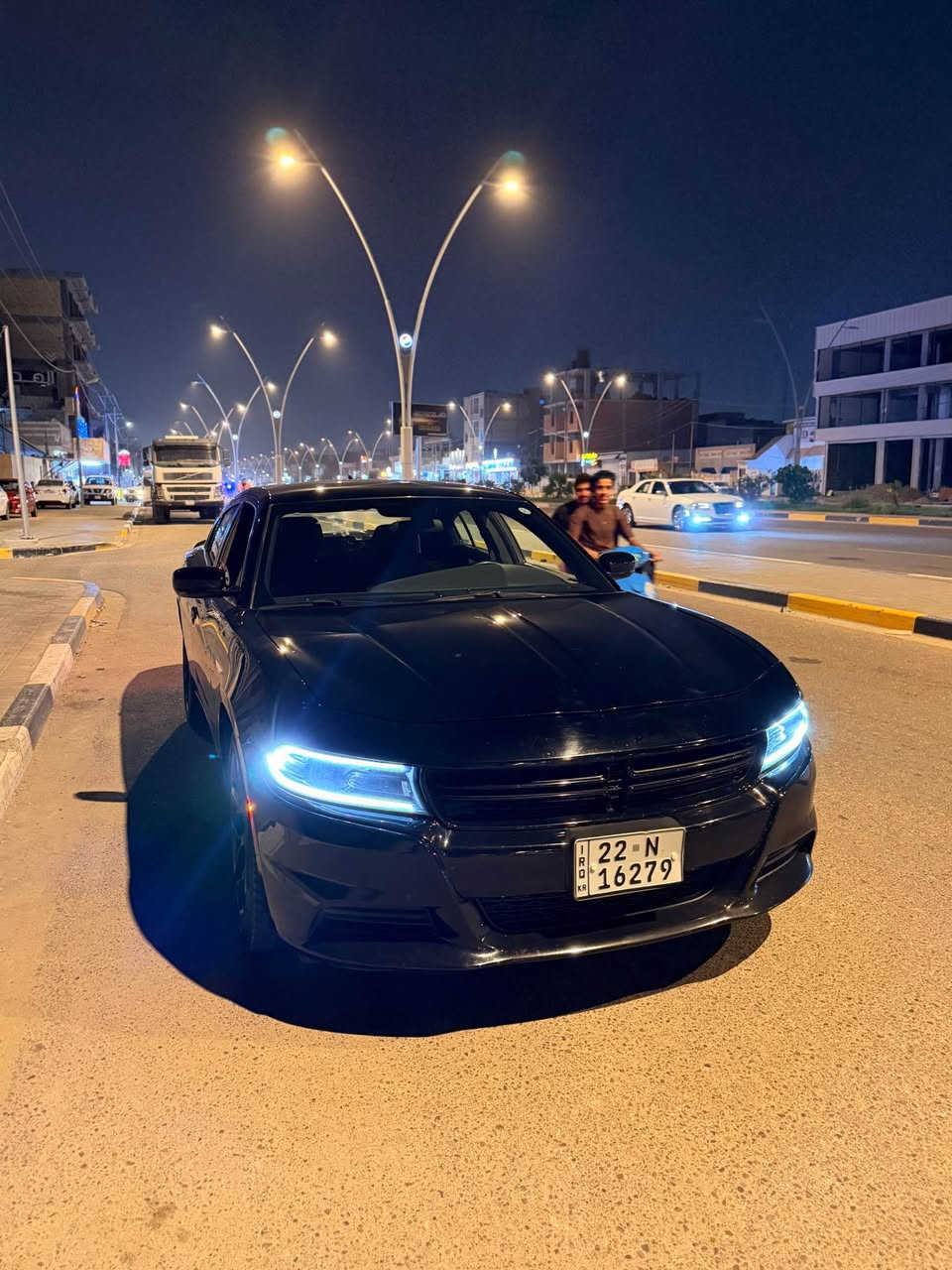 سلام عليكم جارجر  مديد 2023 اخر اصدار مواصفات SXT سياره جديده بل كارتون ما متعوبه جاهزه مكينه كير حداديه تبريد   وارد امريكي  بيه فقط جاملغ الخلفي  صبغ قليل من امريكا  ولباقي كفاله رقم أربيل السعر 235وبيه مجال قليل كلش   صور الضربه  موجودات بل منشور  مكان سياره بصره قبله حي المهندسين رقمي *********** البصرة, العراق
