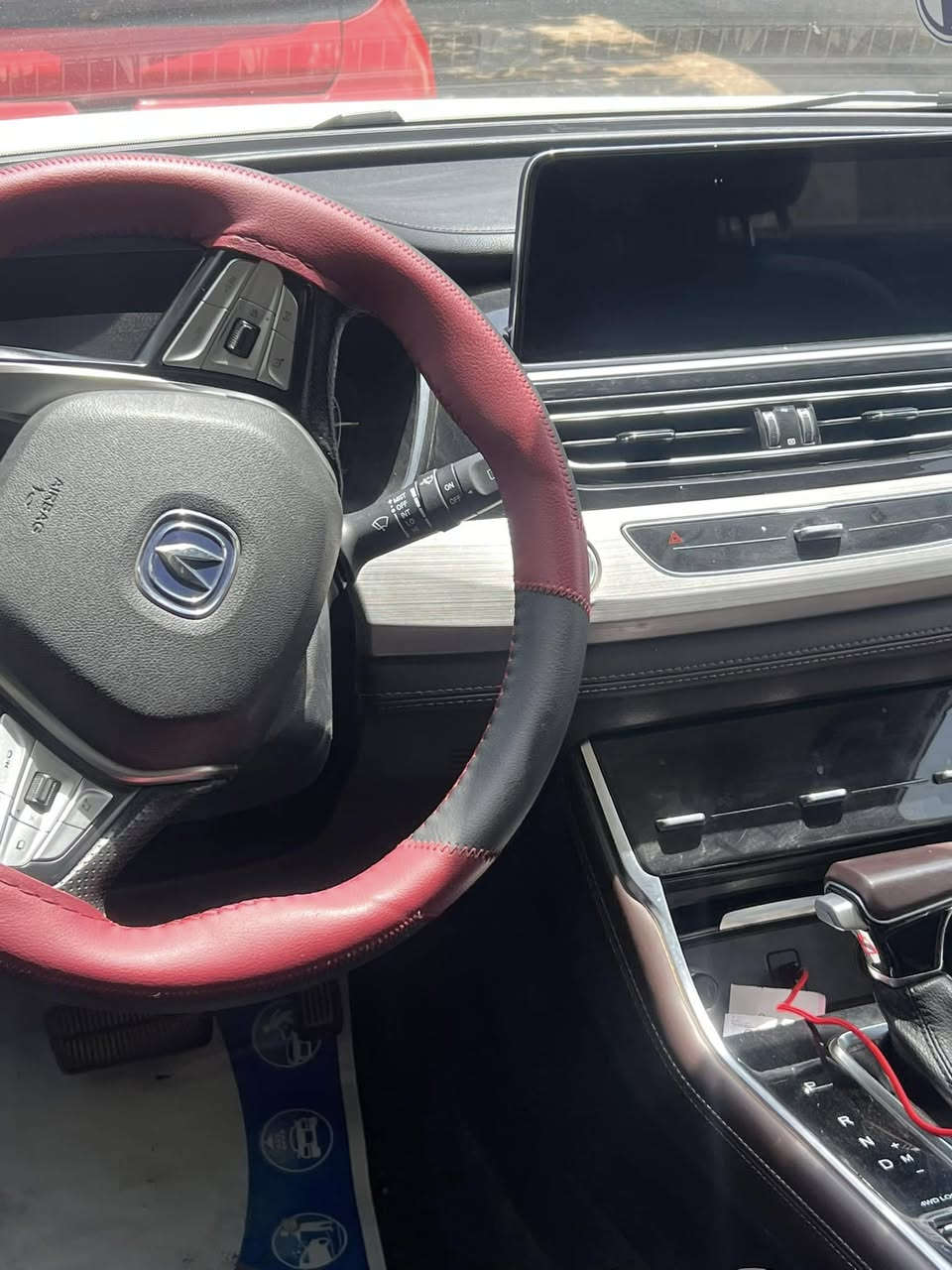 السلام عليكم شانجان cs75 فول مواصفات موديل 2019
بيها صفحة عكس السايق صبغ 
كير مكينة مكفول تبريد تدفئة كشنات جلد 
كامرة ٣٦٠ درجة 
صدر حدادية جديد 
رايدها 12 مليون 
مطلوبة للشركة ١٠ مليون 
القسط الشهري ٦٠٠ الف 
*********** 
مكاني بغداد البنوك
