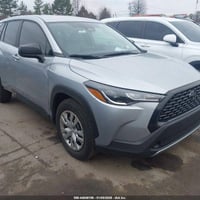 كورولا كروس • ٢٠٢٥ • مزاد ١٦/٢