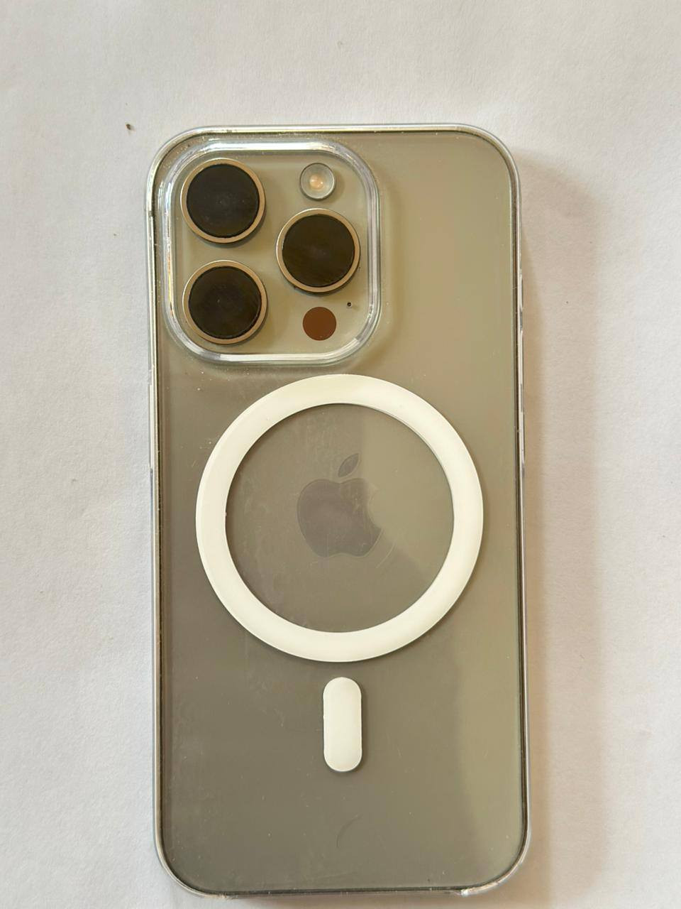 السلام عليكم
ايفون 15 برو (فقط ) ذاكرة 256 
مبدل بطارية تقرا 100
نموذج M شرق اوسط
السعر 700 وبي مجال بسيط


**إذا كنت صاحب هذا الإعلان وتريد حذفه لأي سبب، رجاءا أرسل رسالة إلى الدعم الفني**