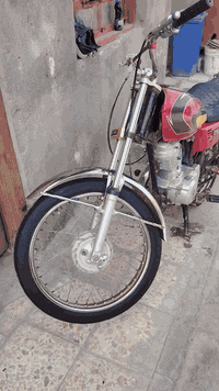 سلام عليكم دراجه نامه شلامچه دراجه ادوات مكفوله من السرقه فقط دراجه حلوه ونشطه مكاني  هارثه رقم الهاتف  *********** سعر 300  غير متواجد عل فيس
