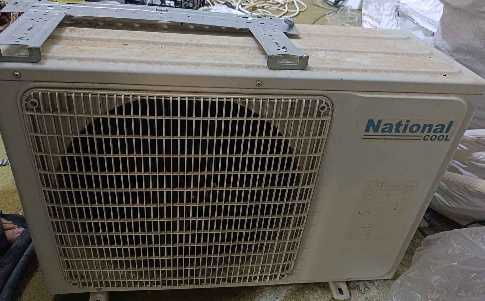 سبلت 1 طن نشنل شغال كامل مع البواري للبيع السعر 325 الف وبي مجال بسيط
للاستفسار الاتصال على الرقم ***********
