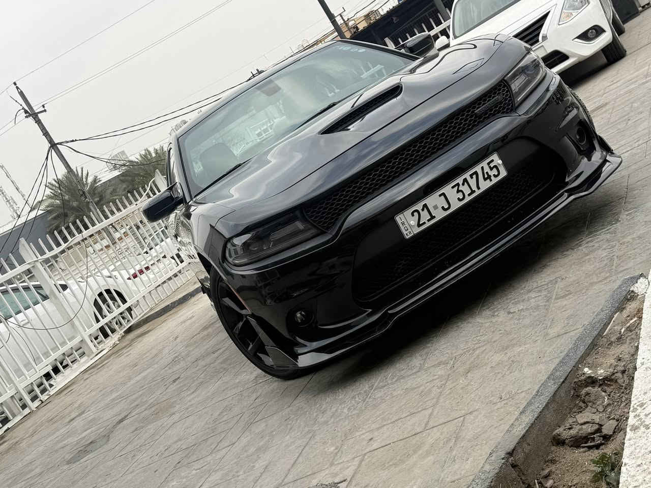 جارجر ٢٠٢١ GT بلاد حادثها جانبي بابين مبدلات وجاملغ خلفي صبغ 
السيارة جديدة كامله بدون نواقص بجم كبس ماشية ٦٥ الف ميل 
السعر ٢١٩٠٠$
مكانها اليرموك
***********
