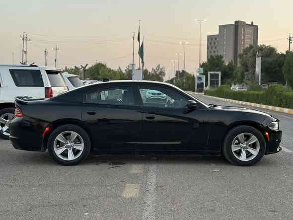 السلام عليكم 
جارجر للبيع او مراوس حسب القناعه
موديل 2017
معلايه 2018
رقم بغداد الجديد بسمي تحويل ثاني يوم 
حادث كلش خفيف الصور  بلمنشور
سياره جاهزه  مابيها نقص 
كير مكينه حداديه تخم تايركله كفاله 
محرك 3600
شاشه جبيره 
كشنات جلد كهرباء 
كامره دواره تحكم ستيرن
سياره جاهزه سعر 175 
شراي يتصل 
***********
