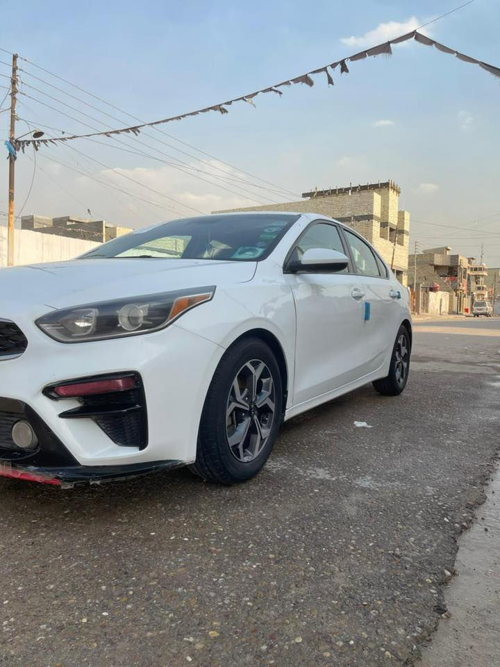 السلام عليكم كيافورتي موديل 2019
وارد امريكي مكينه 2000 دوش رقم بغداد بسمي 

ماشيه 77 مواصفات Sكير مكينه قفل شركه

التفاصيل بلسونر واضح 

مكاني بغداد حي اور السعر 117

موبايل 

***********
