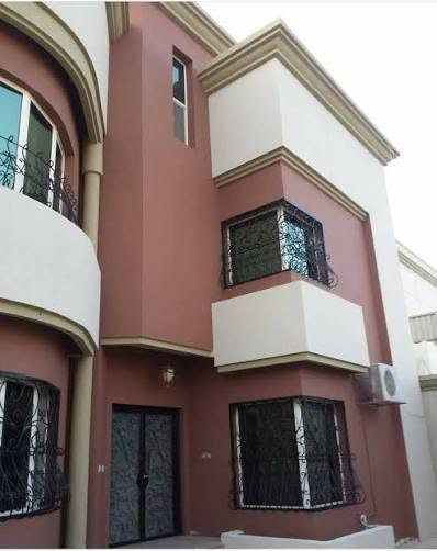الصباغ ابو حسين صبغ درجه اولى وطلس عام سنفره معالجة الروطبه اتصل على الرقم ‏‪***********‬‏@
