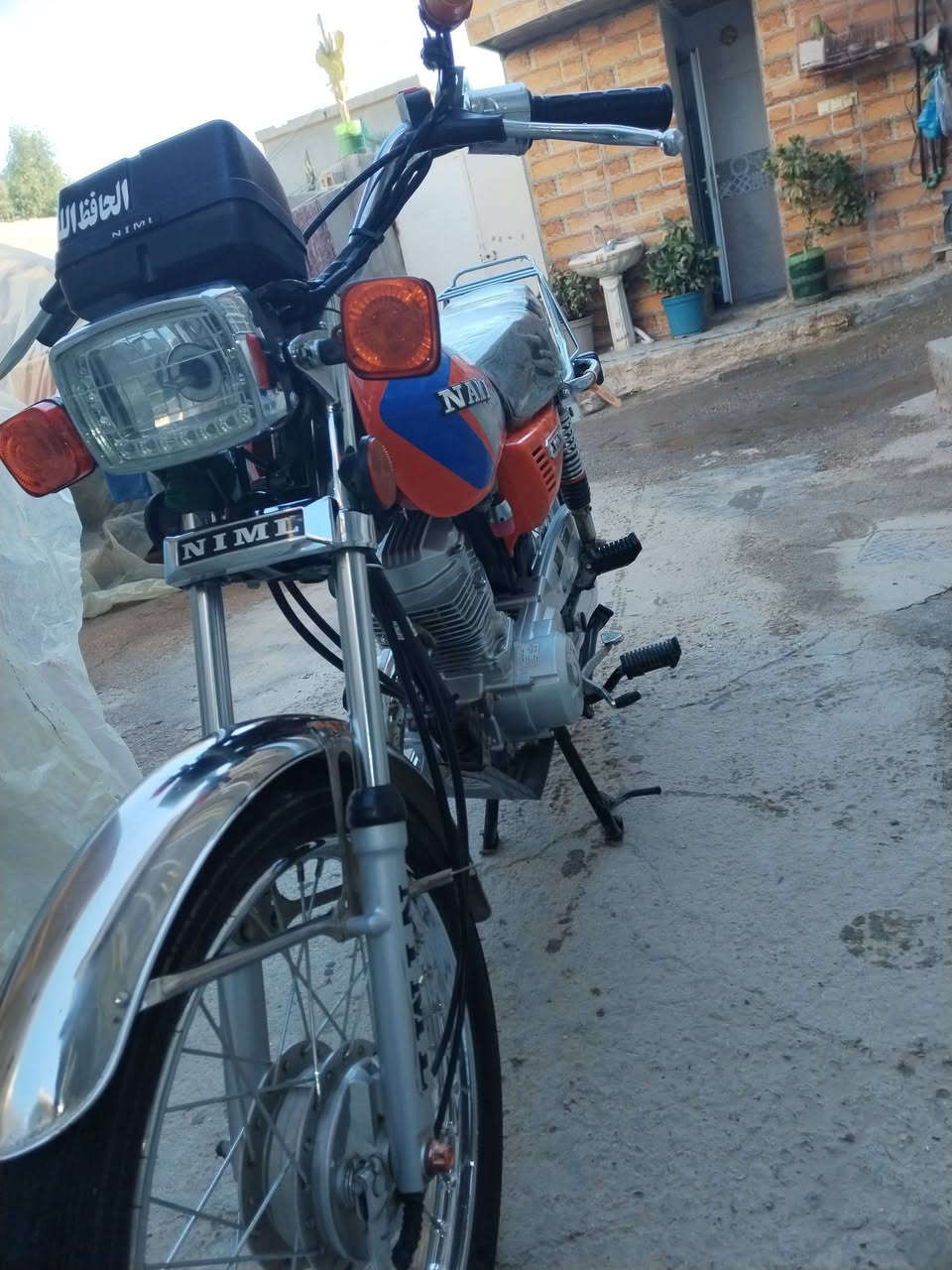 للبيع موديل 26 اوراق وصولي سعر 650، ***********
