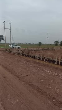 تتوفر دوانم زراعيه لبيع ملك صرف في منطقت الحديد قراب الشارع العام رابط...