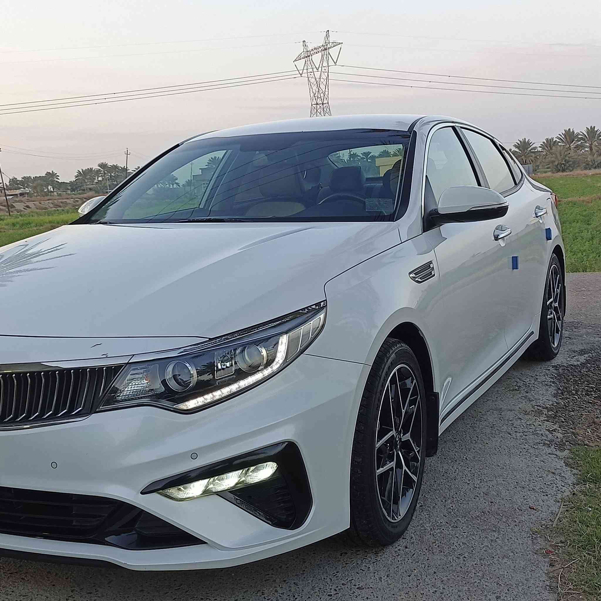 تحية طيبة🌹🌹
للبيع كيا اوبتما موديل 2019 خليجي ضمان الشركة الدولية 
مكفوله كفاله عامه ماشيه 76 حقيقي شرط وين ميعجبك تفحص استلام من الشركة استخدام شخص واحد فقط 
سبير منازل السياره جديدة بمعنى الكلمة شرط نظافه مال زيرو داخل وخارج 
مواصفات فول 1____1 عده البانوراما محرك 2000 دوش 
كير محرك صدر تبريد كله على وضع شركة 
تخم تاير جديد 
رقم بغداد تحويل مباشر
مكاني بغداد أبو غريب 📞 ***********
