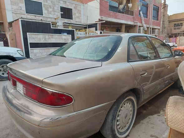 السلام عليكم للبيع بيوك موديل 2000 رقم ديالى السيارة بلادية وجديدة بس الكير اياخر مكان السيارة بغداد الشعب السعر 35ورقة وبيها مجال رقم التلفون  ***********
