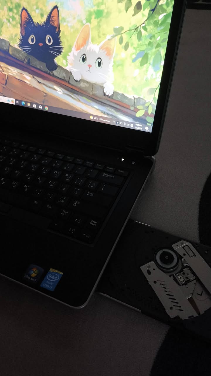 السلام عليكم
laptop Dell , LATITUDE E6440  , 4th
SSD , 
Intel Core i7 -4600M CPU ,
RAM 8GB , 232GB
WINDOWS 10 PRO 
مدخل قرص  DVD 📀 , كيبورد ليزري  

مناسب للتصفح وللبرمجة والدراسة والأساتذة وللهندسه و الالعاب المتوسطة  ،ومشاهدة الأفلام والمسلسلات وغيرها من الأمور .

مع شاحن أصلي , بطارية جيدة، مدة كلش زينة  . 
نظافة 95% 

عنوان الحلة بكرلي ،
 توضيح توصيل غير متوفر 
السعر 190 ألف وبيها مجال بسيط للطيبين .
للمراسله على واتساب الرقم  *********** .
