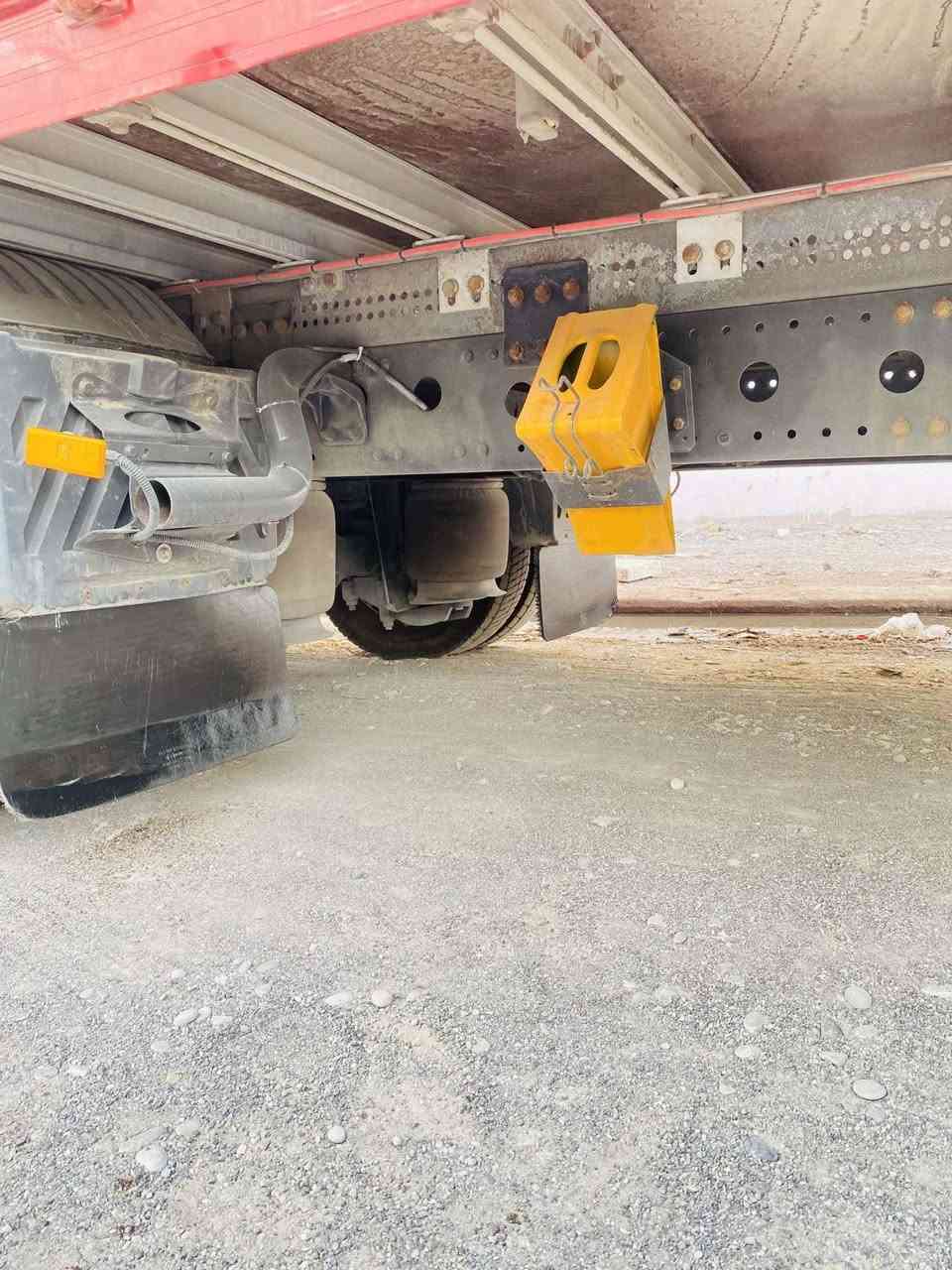 اتيكو موديل 17فول مسفات
تبريد قفل اكسل روبستون حاسهو كاميره خهتى جاده كاميرهو بهكَ كوشين هيتهر ترايكشن سياره 400ههزار روّشتيه
پشت جووپ پيش وهرهقه دهركَاى جهكً
بؤدى 720به 260 روقه مووشتى نويه 2030 مانكَى12
حجم 818 سياره ههر ههموو كيانى به شهرت روقم تهلهفوّن *********** واستاپ كورهك 
عینوان اربیل
