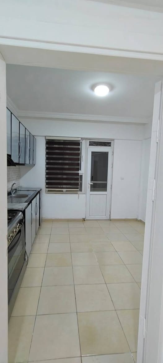 شقة للبيع دهوك ماسيكي(دابين2) طابق(8) دفتر4ومجال واجهه دهوك جنوب شرق للاستفسار او معرفة العروض اتصل على 
***********
***********
شقه بو فروتنى دهوك ماسيكي(دابين2)طابق (8)واجهة دهوك 
 جنوب شرق و السعر
4دفتر ومجال بو پتر پئزانين بيوندى بكه بو 
***********
***********
مكتب ابو بارزان دهوك, العراق
