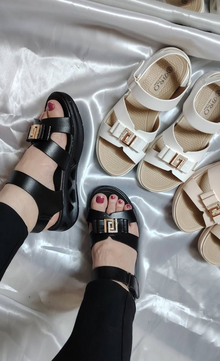 احذية صنادل نسائي متنوعة


**إذا كنت صاحب هذا الإعلان وتريد حذفه لأي سبب، رجاءا أرسل رسالة إلى الدعم الفني**