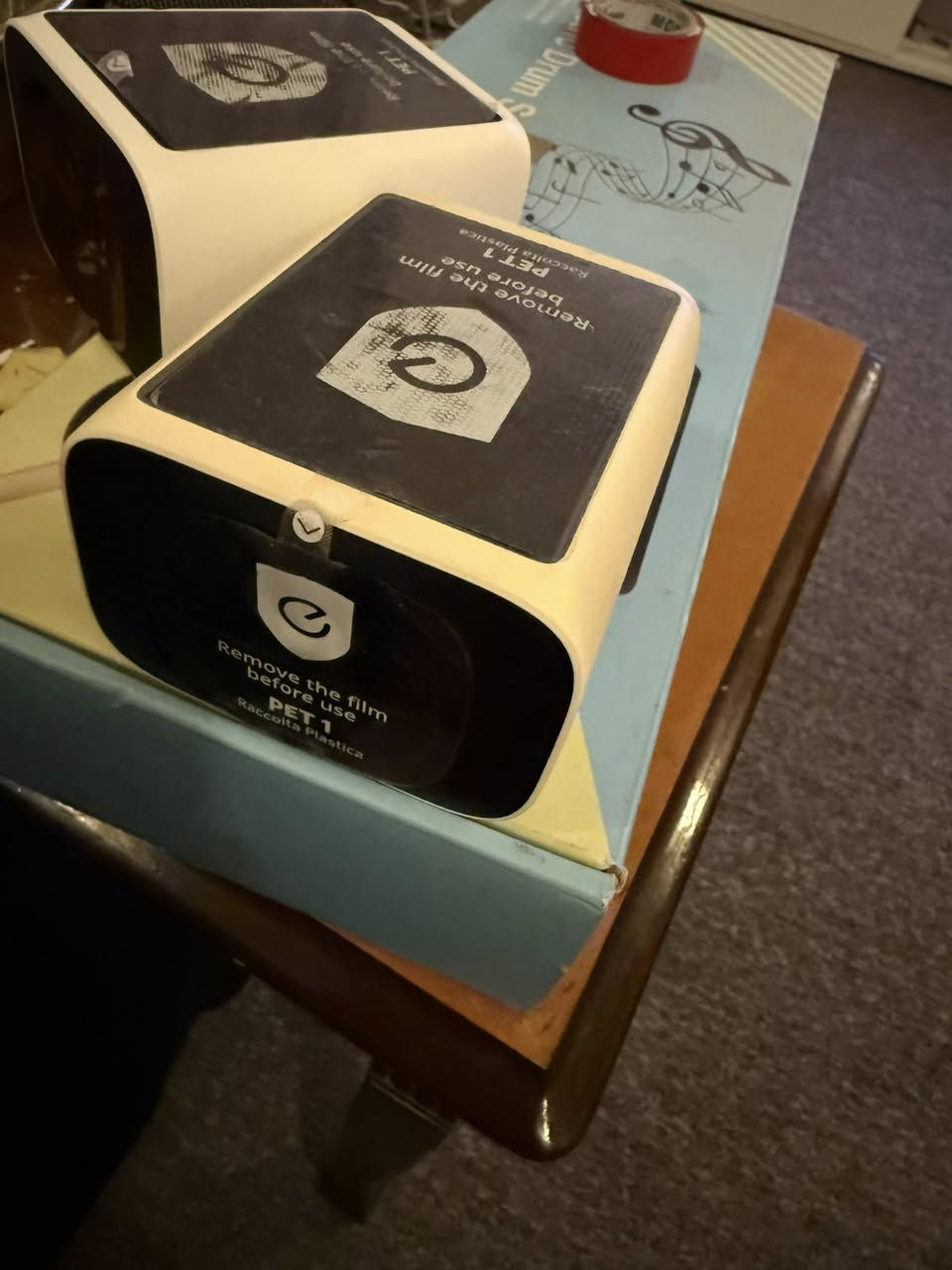 كامرات انكر شحن طاقه شمسية واي فاي ذكاء اصطناعي  كامرات فوووول رام خارجي وتسجيل داخل ذاكرة الهاتف من خلال البرنامج سعر القطعه 50 الف ضمان شهر مكاني بغداد ***********
