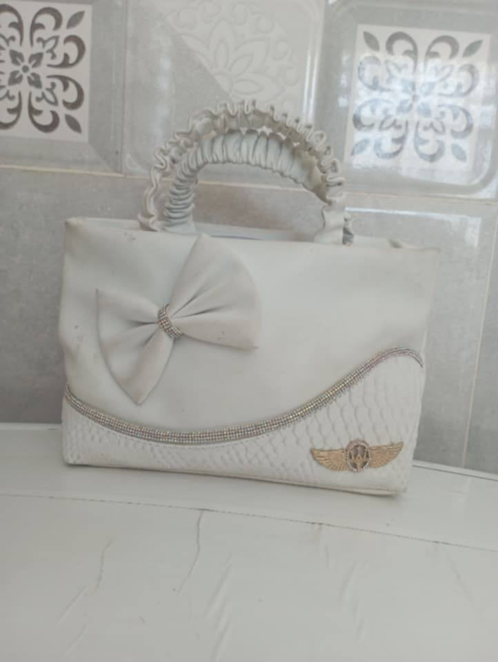 بنات عندي جنط امزون جدد على 3 وعلى4 الالف فقط عندي مجموعة هواي


**إذا كنت صاحب هذا الإعلان وتريد حذفه لأي سبب، رجاءا أرسل رسالة إلى الدعم الفني**