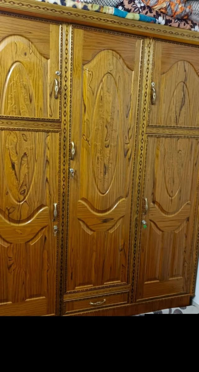 كنتور للبيع جديد استعمال قليل 3 ابواب 
السعر 250 
مكاني بسمايه


**إذا كنت صاحب هذا الإعلان وتريد حذفه لأي سبب، رجاءا أرسل رسالة إلى الدعم الفني**