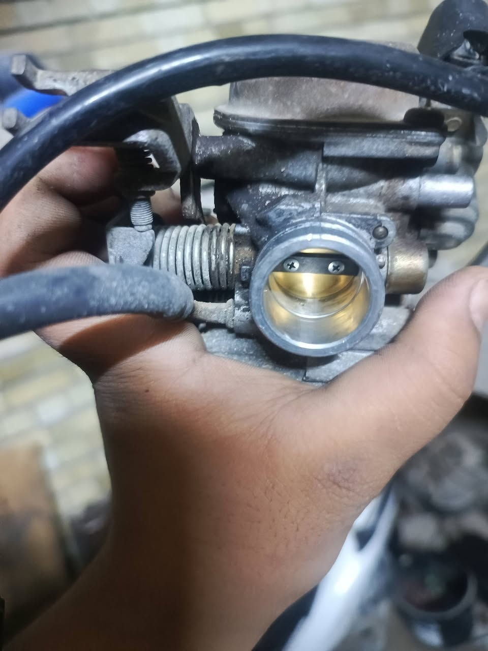 غراض للبيع باسعار مناسبة مكاني كربلاء حي الرسالة
***********
