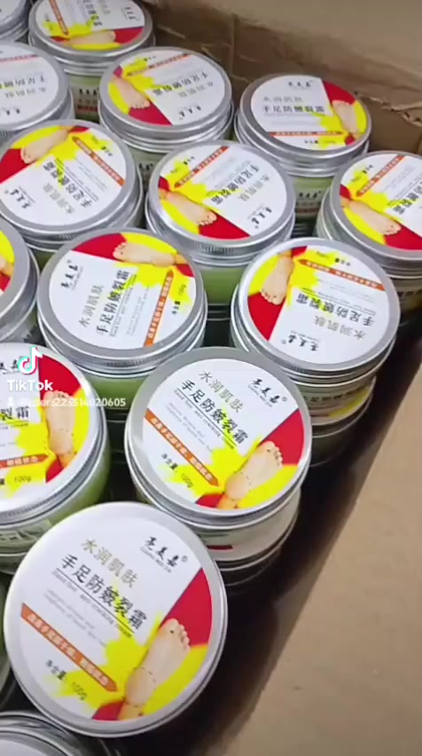 وصل القائد العام لمكافحه تشققات القدم والخشونه ولأسمرار 🔥❤
بنات هذا كريم قدم يخبل القطعه ب3 وقطعتين ب5 
توصيل داخل شطره الف دينار 
@الجميع


**إذا كنت صاحب هذا الإعلان وتريد حذفه لأي سبب، رجاءا أرسل رسالة إلى الدعم الفني**