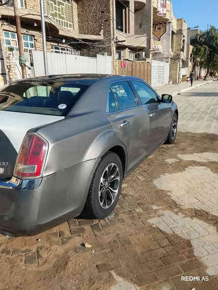 السلام عليكم اوبامه موديل 12 رقم دولي باسمي بغداد سياره داخله كلين حادثها شخوط سياره بيها باب جارد وبنيد مضروبه كلير  محرك كير جديد الصدر الامامي خلفي جديد تايرات نص امر تبريد ثلاجه سياره خير من االله كل نقص مابيها السعر 145 مكان سياره بغداد ***********وبيها مجال بسيط
